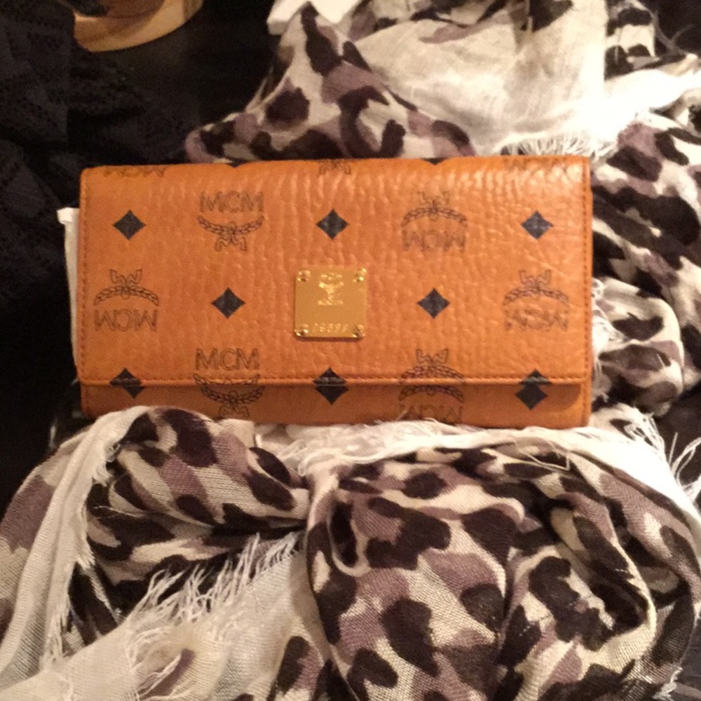 MCM wallet